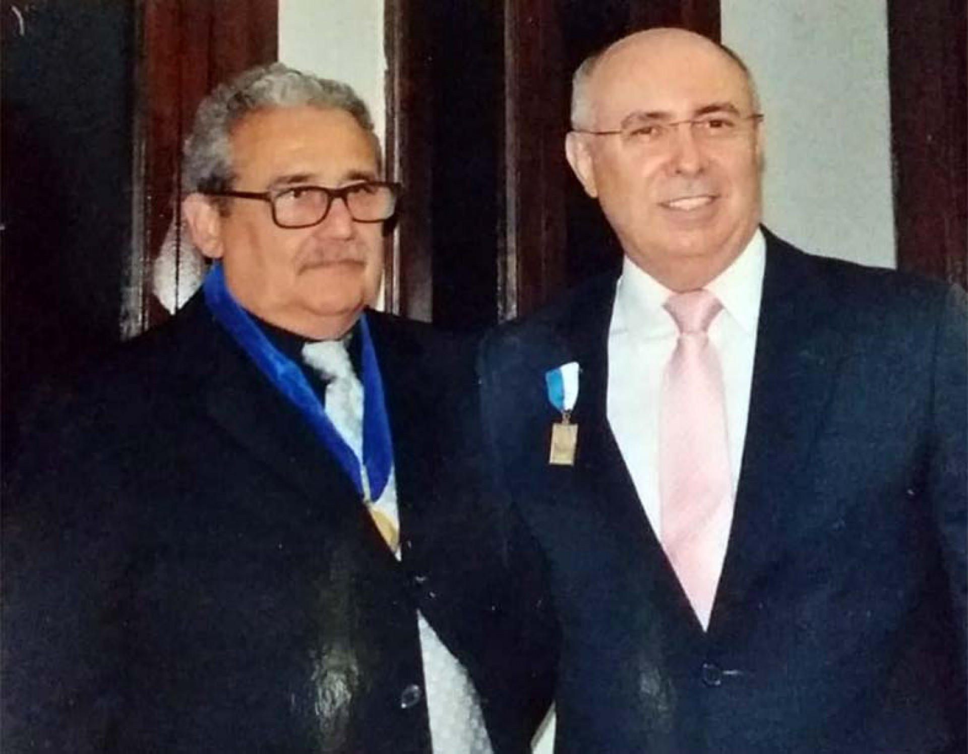 Imortal Carlos Augusto Viana e Amarílio Cavalcante, que, junto Alcimor Rocha, tem dominado a cena do Ideal nos últimos anos. (Rodrigues)
 (Foto: 290621lucio)