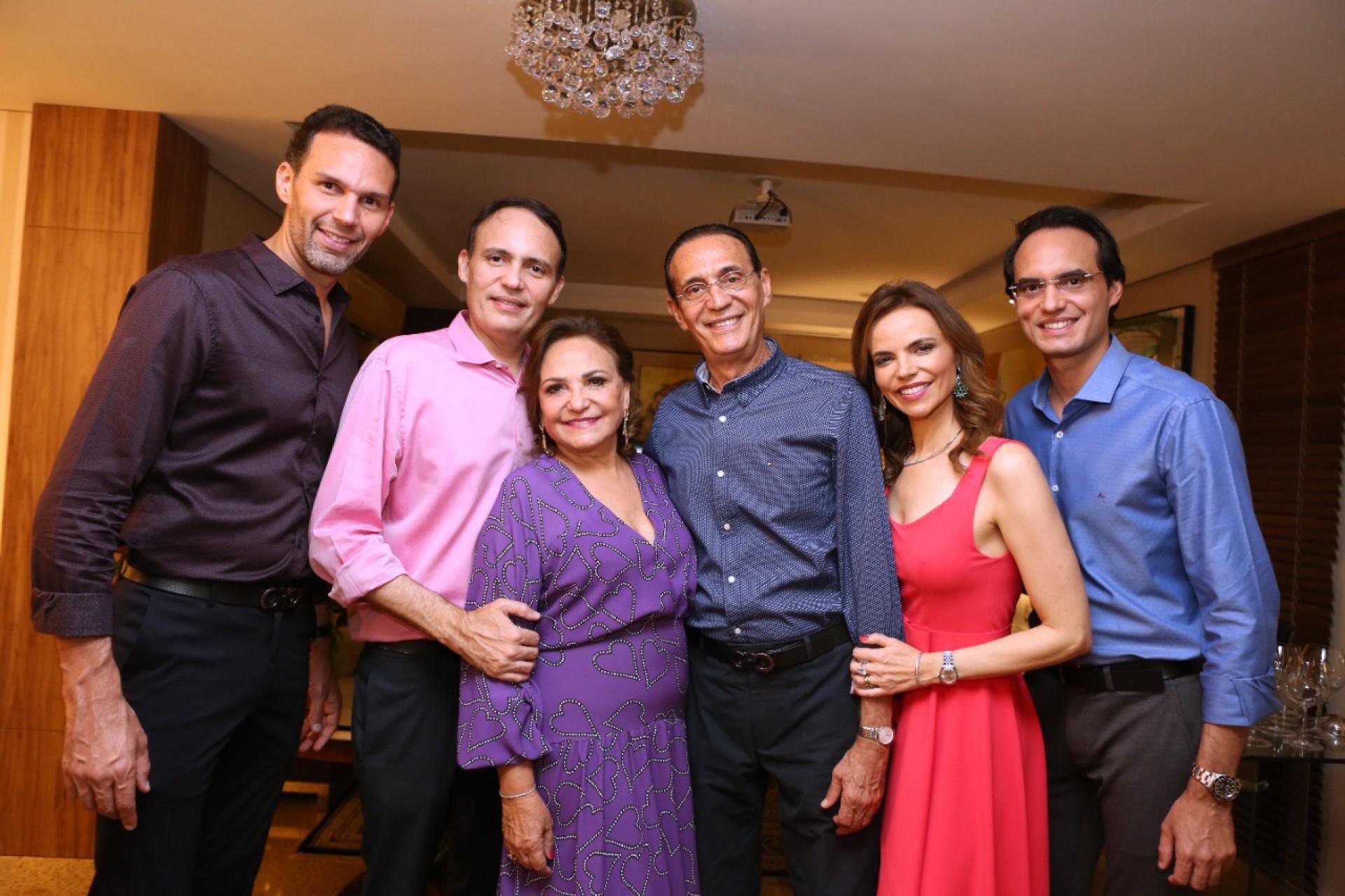 (Foto: arquivo pessoal)Marcio, Fábio, Vânia, Aristófanes Canamary, Cristiane Gurgel e Aristófanes Júnior