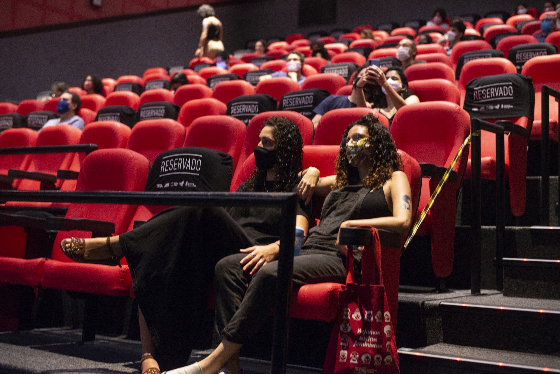 Drama, documentário e comédia marcam a retomada das sessões presenciais no Cinema do Dragão (Foto: Luiz Alves / divulgação)