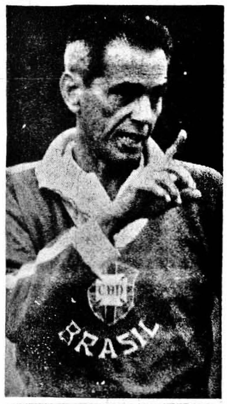 João Saldanha, técnico da seleção brasileira em 1970, demitido por discordar no então presidente militar Garrastazu Médici 
