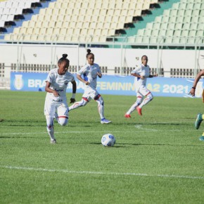 Lance do jogo da volta entre Fortaleza e Cresspom/DF, no estádio Domingão, em Horizonte