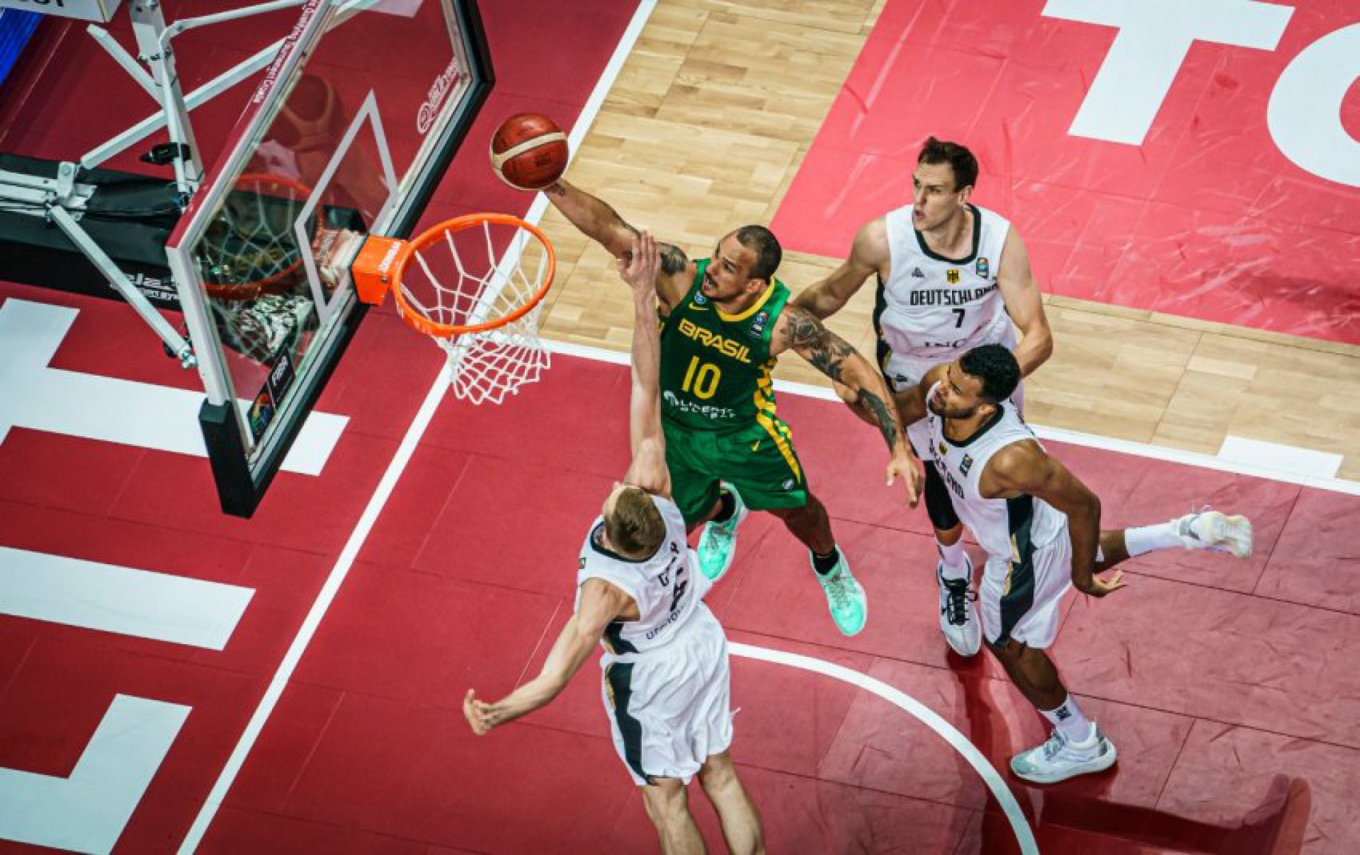 Brasil é derrotado pela Alemanha no basquete e fica sem vaga nos Jogos de  Tóquio