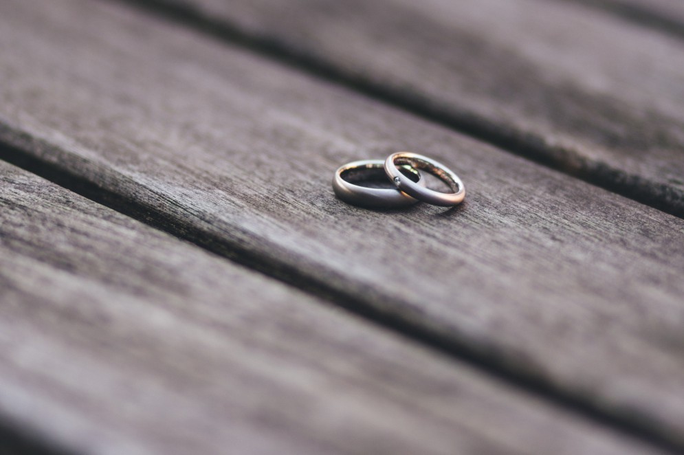 Desde 2019, os registros oficiais de casamentos e uniões estáveis têm caído.(Foto: Heiner/Pexels)