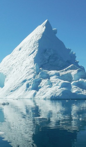 Só o gelo superficial da Groenlândia pode aumentar em 7,5 metros o nível do mar <i>global</i>.