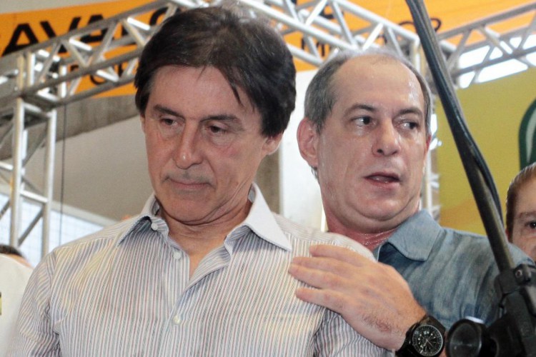 ￼Disputas entre Eunício e Ciro não são exatamente novidade na política cearense(Foto: Iana Soares, em 23/06/2012)