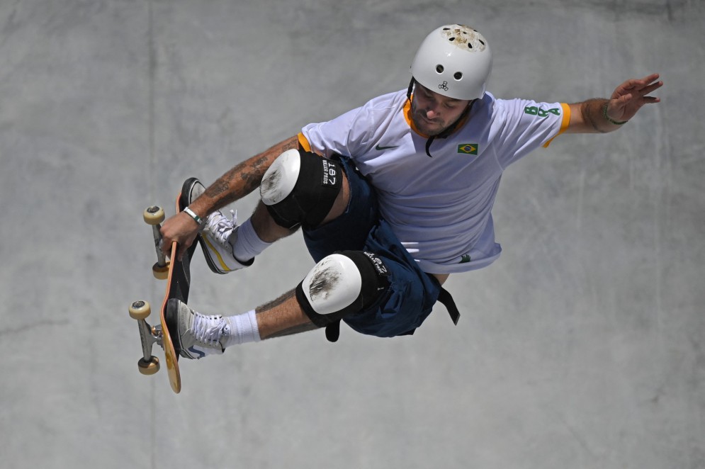 Brasileiro Pedro Barros conquistou a medalha de prata no skate park em Tóquio 2020