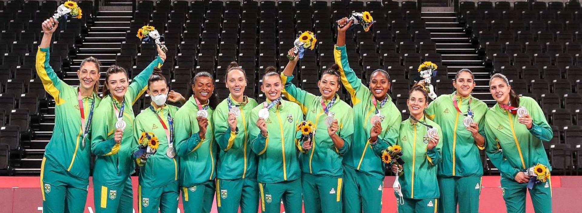 Com desfalques, seleção feminina de vôlei perde da China em