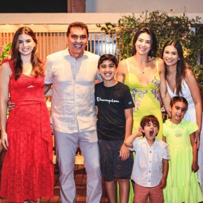 Ana Beatriz, Idézio Rolim, Maryana, Ana Luisa, Sophia e Arthur(Foto: arquivo pessoal)