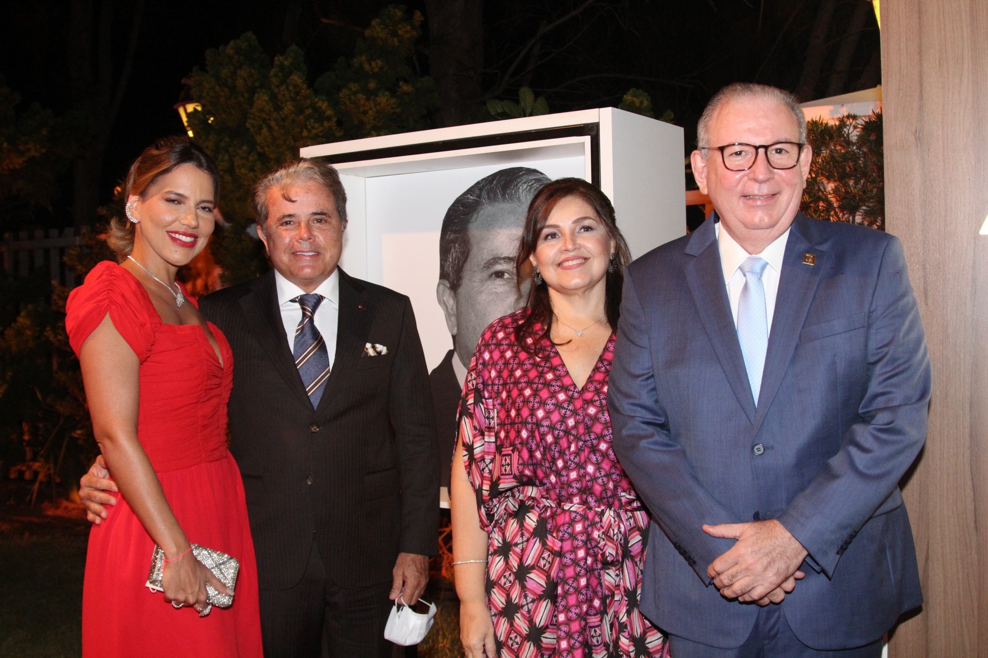 Ana Carolina Fontenelle Bezerra e Ivan Bezerra, Rosângela e Ricardo Cavalcante  (Foto: JOÃO FILHO TAVARES)