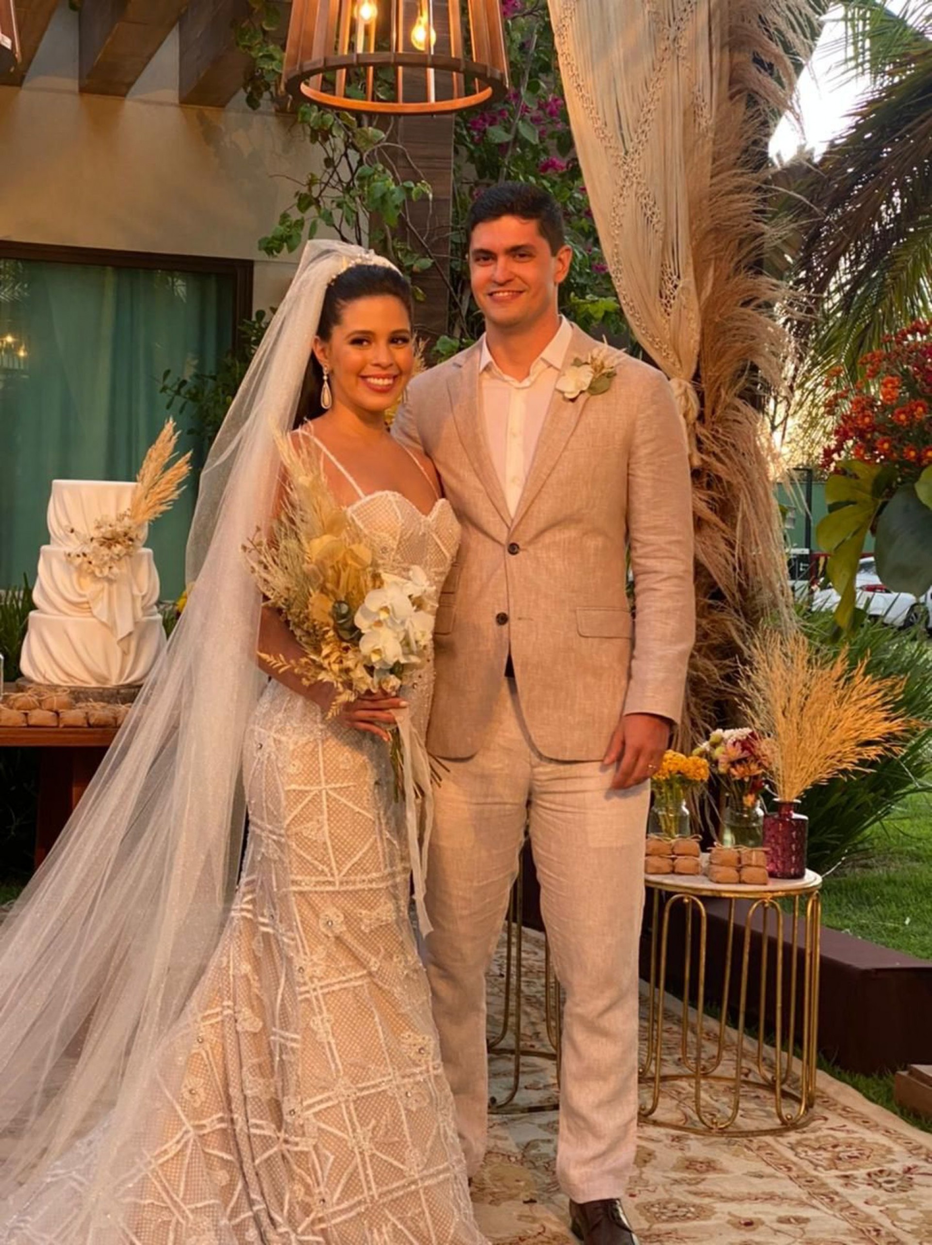 Nikole Monteiro Arruda e Davi Teixeira Osório