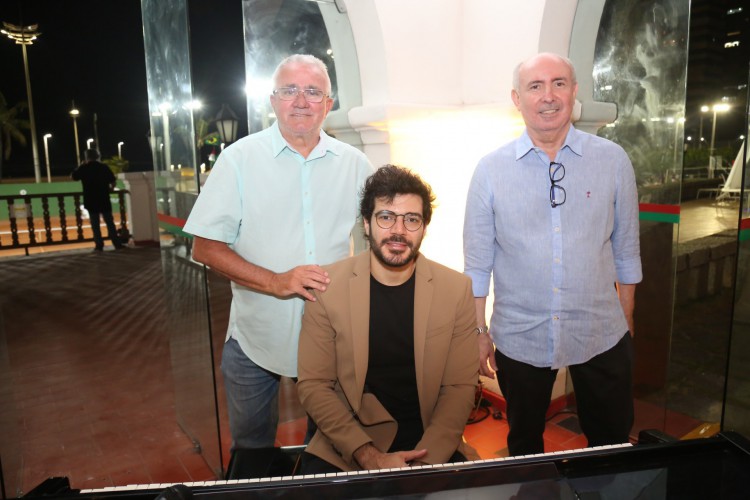 Alcimor Rocha, Amarílio Cavalcante e o pianista Rafael Maia 