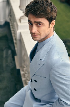Daniel Radcliffe: os 20 anos do personagem que o consagrou. Na foto, em ensaio para a Sharp Magazine(Foto: CHARLIE GRAY/ SHARP MAGAZINE/ DIVULGAÇÃO/ 04/20)