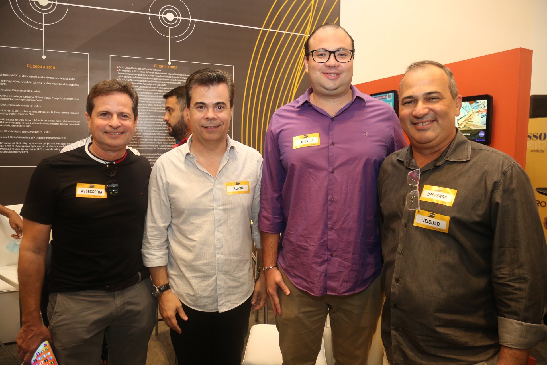 (Foto: JOÃO FILHO TAVARES)André Borges, Duda Brígido, 
Thiago Façanha e Hermann Hesse