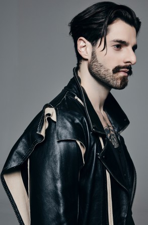 DJ Alok se apresenta em live transmitida pelo Teatro Bradesco