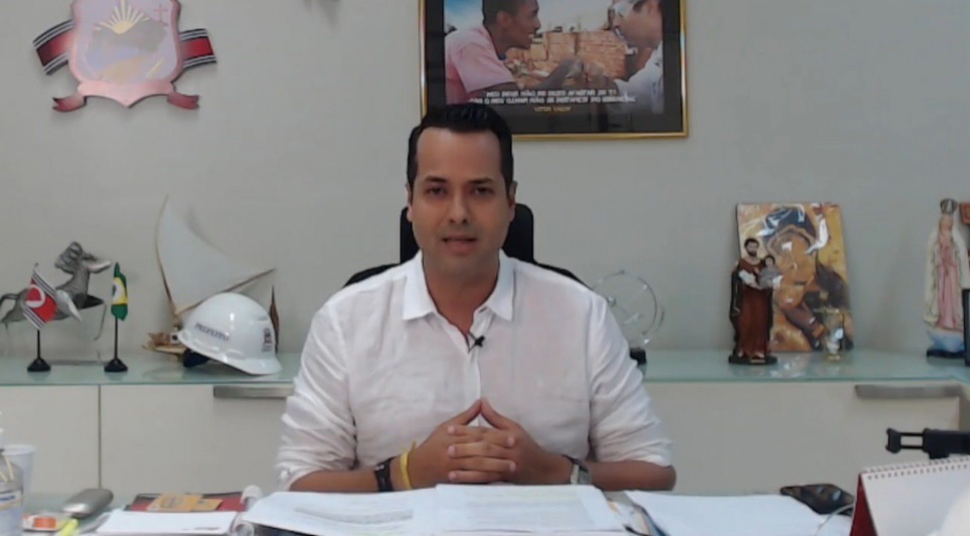 Vitor Valim é prefeito de Caucaia (Foto: REPRODUÇÃO)