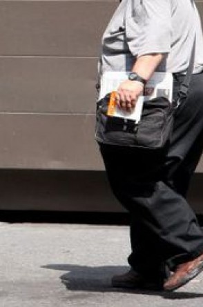 Pessoas obesas têm maior risco de desenvolver diabetes, hipertensão, infarto e AVC(Foto: )