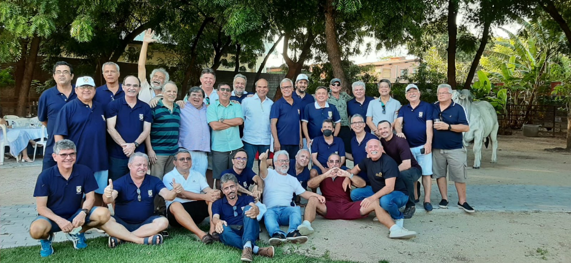 (Foto: Arquivo Pessoal)Turma mantém reunião anual