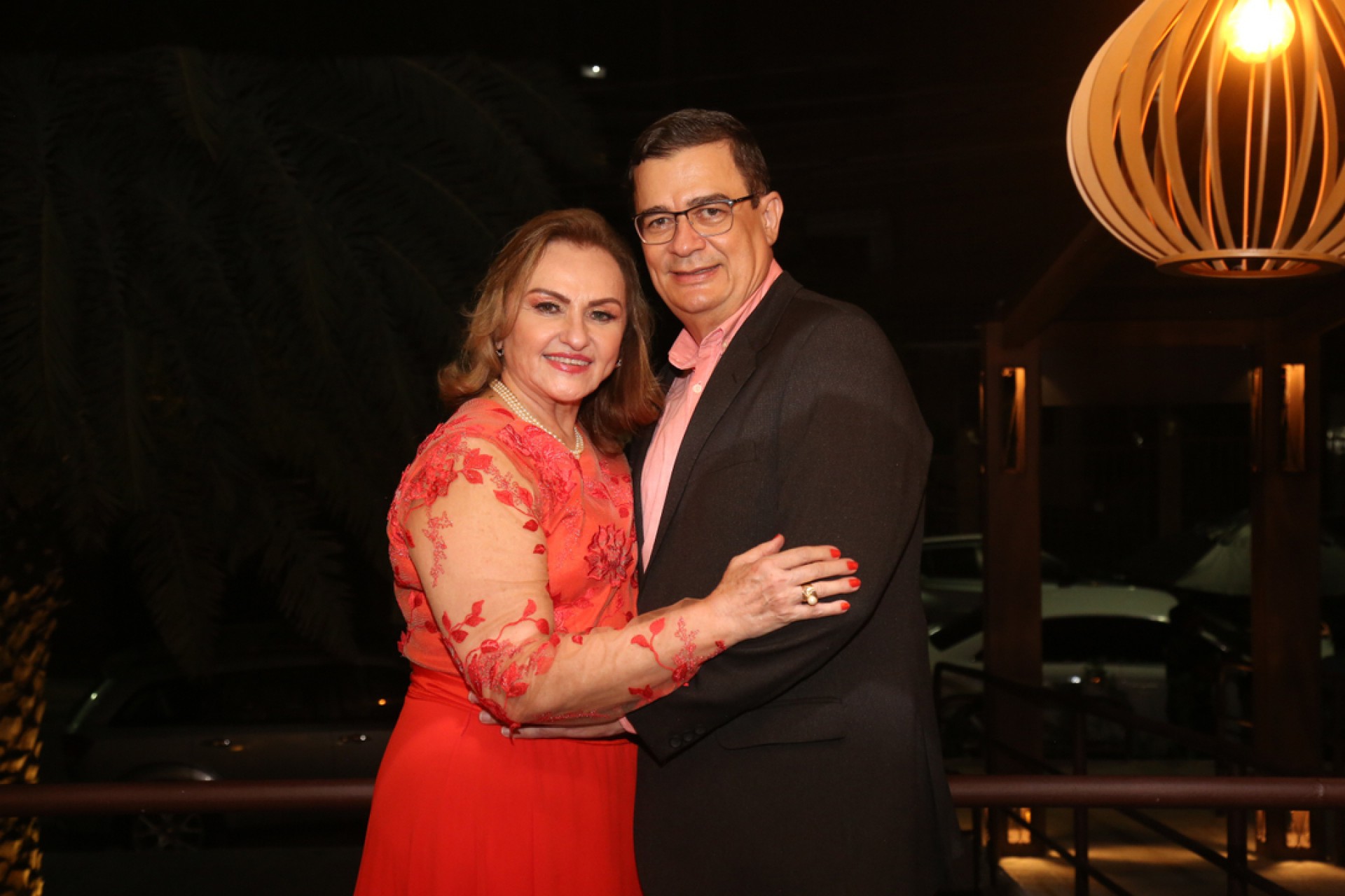 Viviane de Miranda com o marido Helder Miranda(Foto: João Filho Tavares/O POVO)