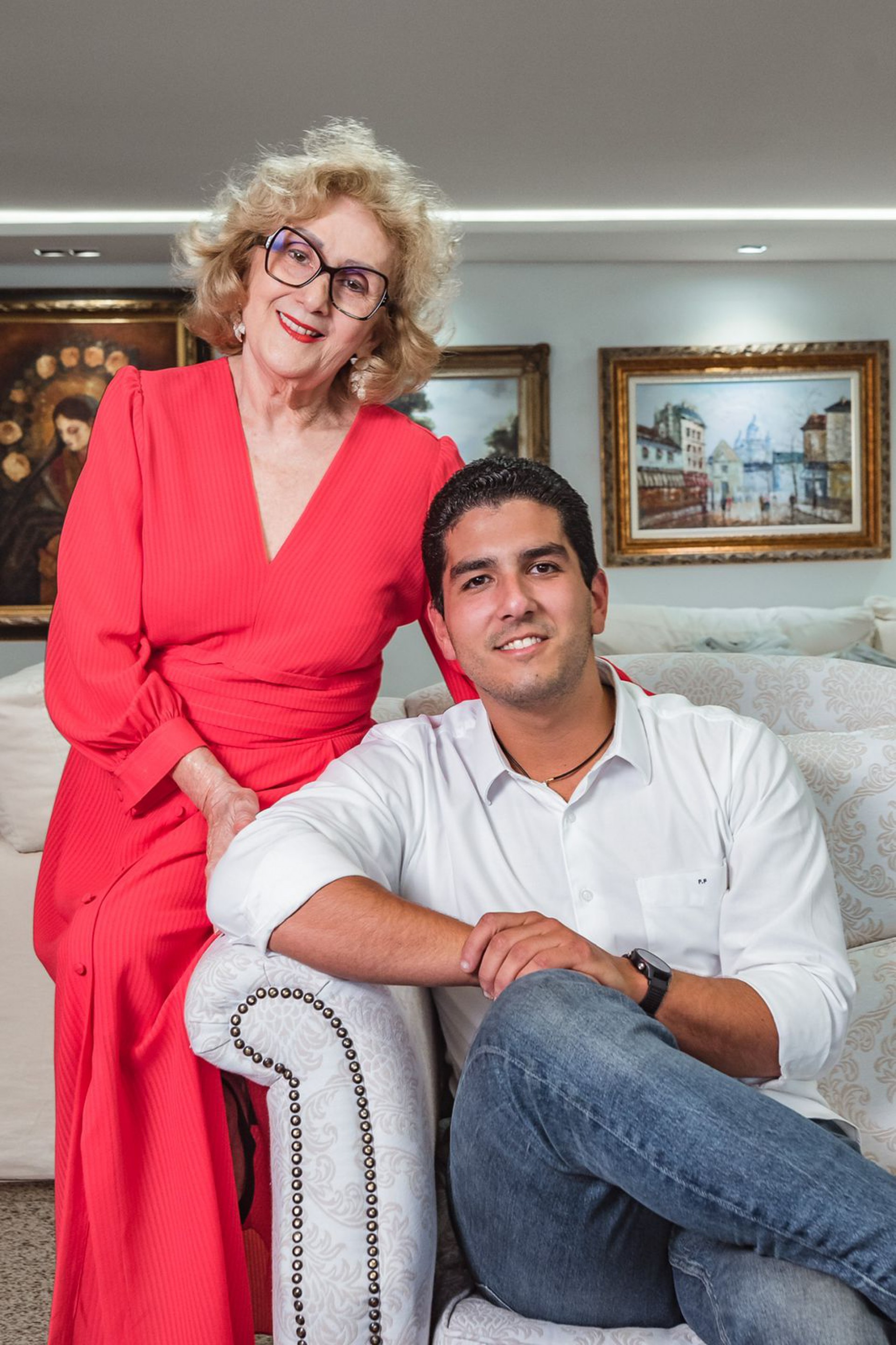 Socorro França e o neto Pedro(Foto: Arquivo Pessoal)