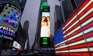 Simone e Simaria são destaque na Times Square, em Nova York