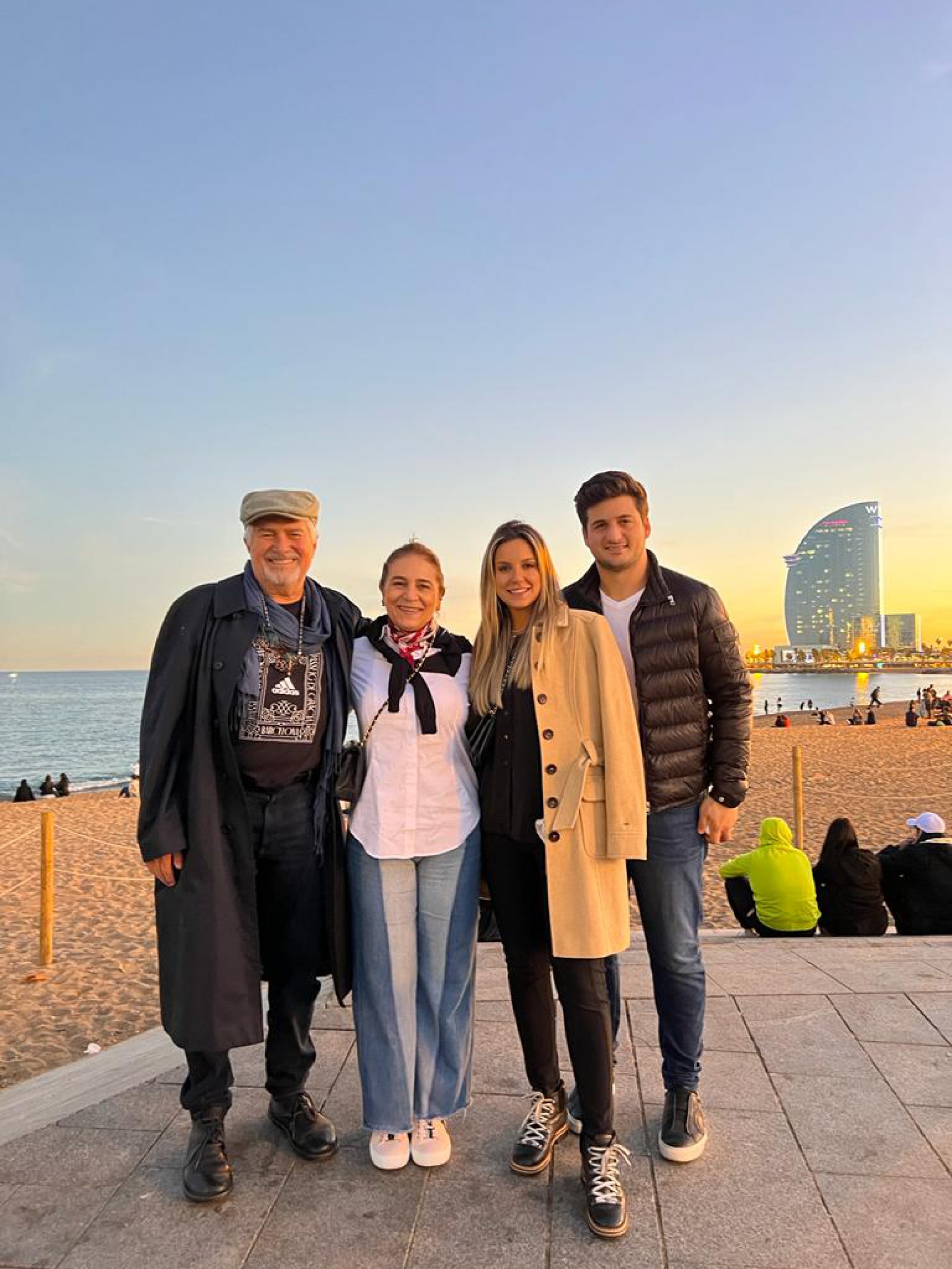 Amarílio Macêdo e Patrícia com nora Fernanda e filho Omar Macêdo(Foto: arquivo pessoal)
