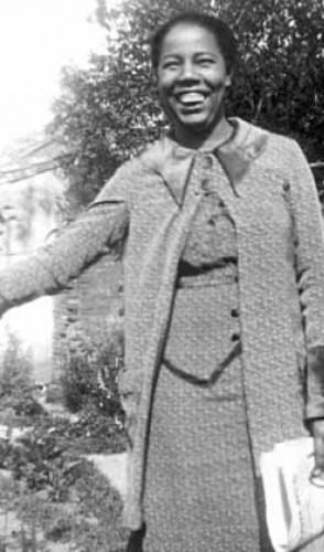 A professora Antonieta de Barros foi a 1ª mulher negra eleita deputada estadual no país, em 1934. 