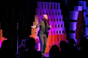 Comediante Victor Cameja estará em Fortaleza para show de humor no Autoral Comedy Bar