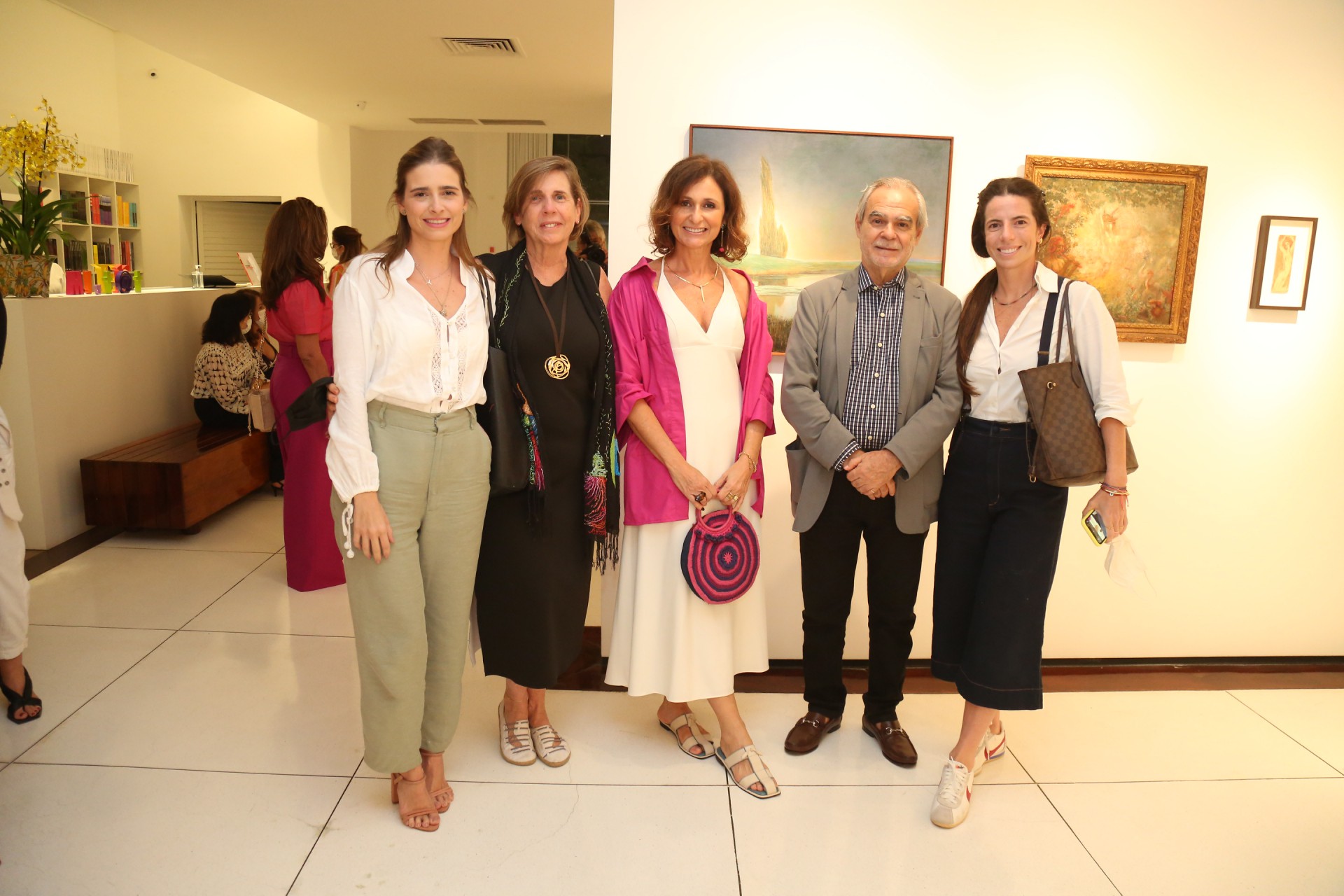(Foto: JOÃO FILHO TAVARES)Gisela e Vania Franck, Ana Cristina Mendes, Max Perlingeiro e Lina Franck