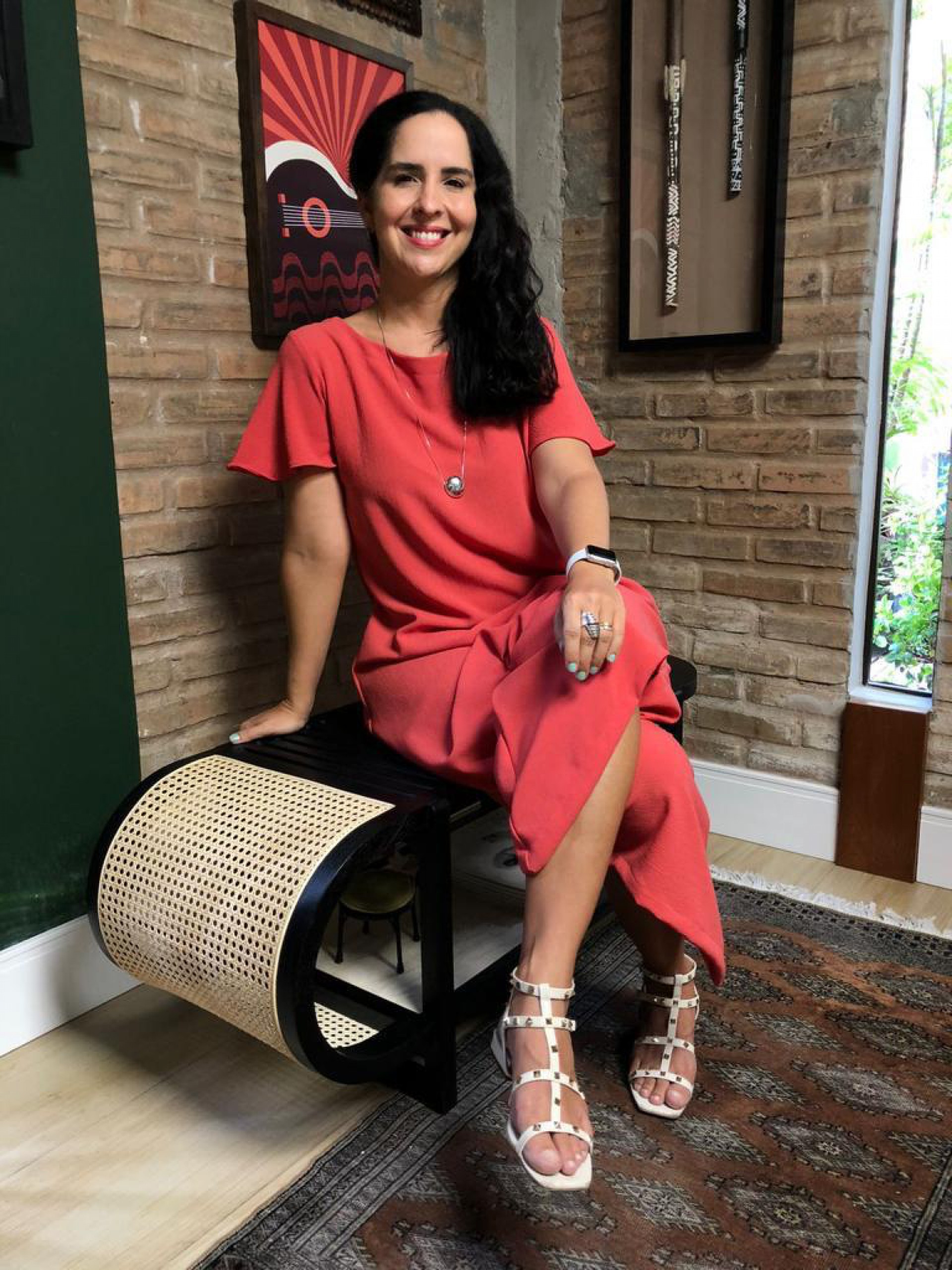 Camila Fiúza: ampliação da linha de móveis autorais