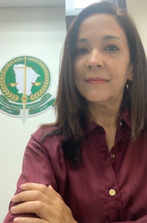 Juliana Andrade é supervisora do Núcleo de Atendimento da Infância e Juventude (NADIJ) da Defensoria Pública do Ceará(Foto: Acervo pessoal)