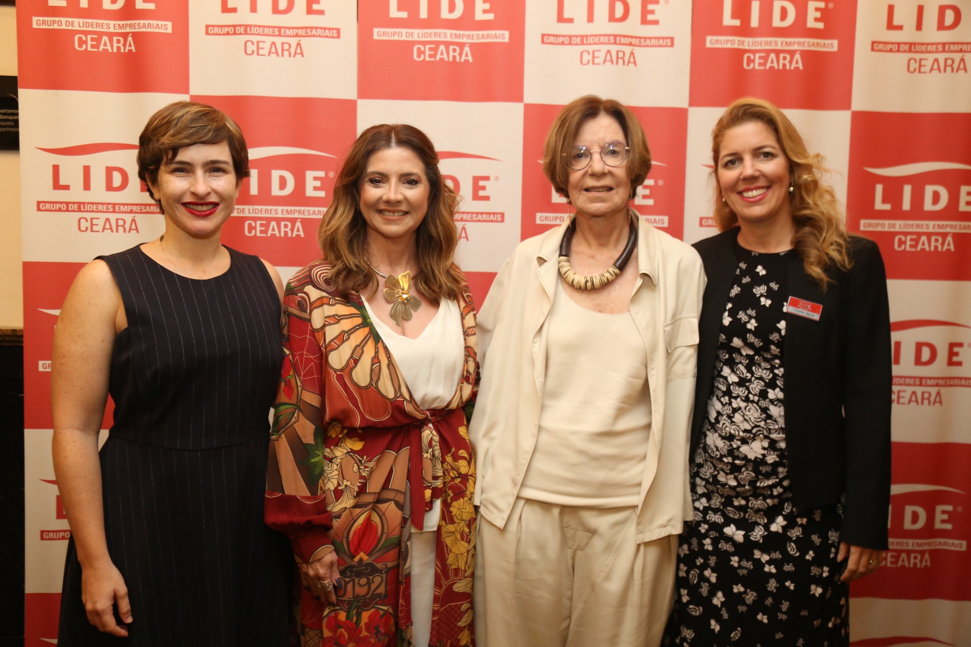 Bia Fiuza, Emília Buarque, Neca Setubal e Ticiana Rolim (Foto: JOÃO FILHO TAVARES)