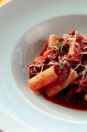 A Olo Trattoria ofere culinária italiana em Fortaleza por meio do serviço de entregas. É possível pedir todos os dias, no almoço e no jantar