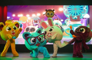 Com mais de 2 bilhões de visualizações na internet a partir de seus trabalhos, o grupo infantil Bolofofos se apresenta neste fim de semana em Fortaleza
