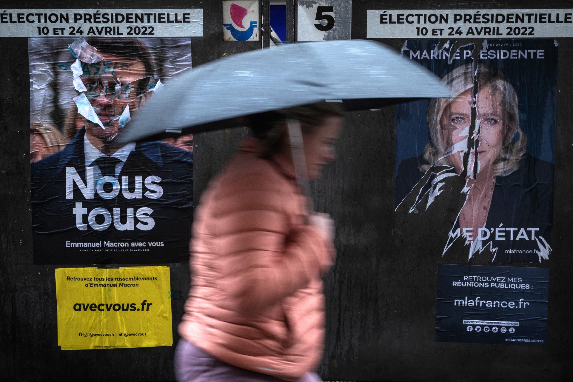 ￼FRANCESES voltarão às urnas para o 2º turno dia 24 de abril (Foto: JOEL SAGET / AFP)