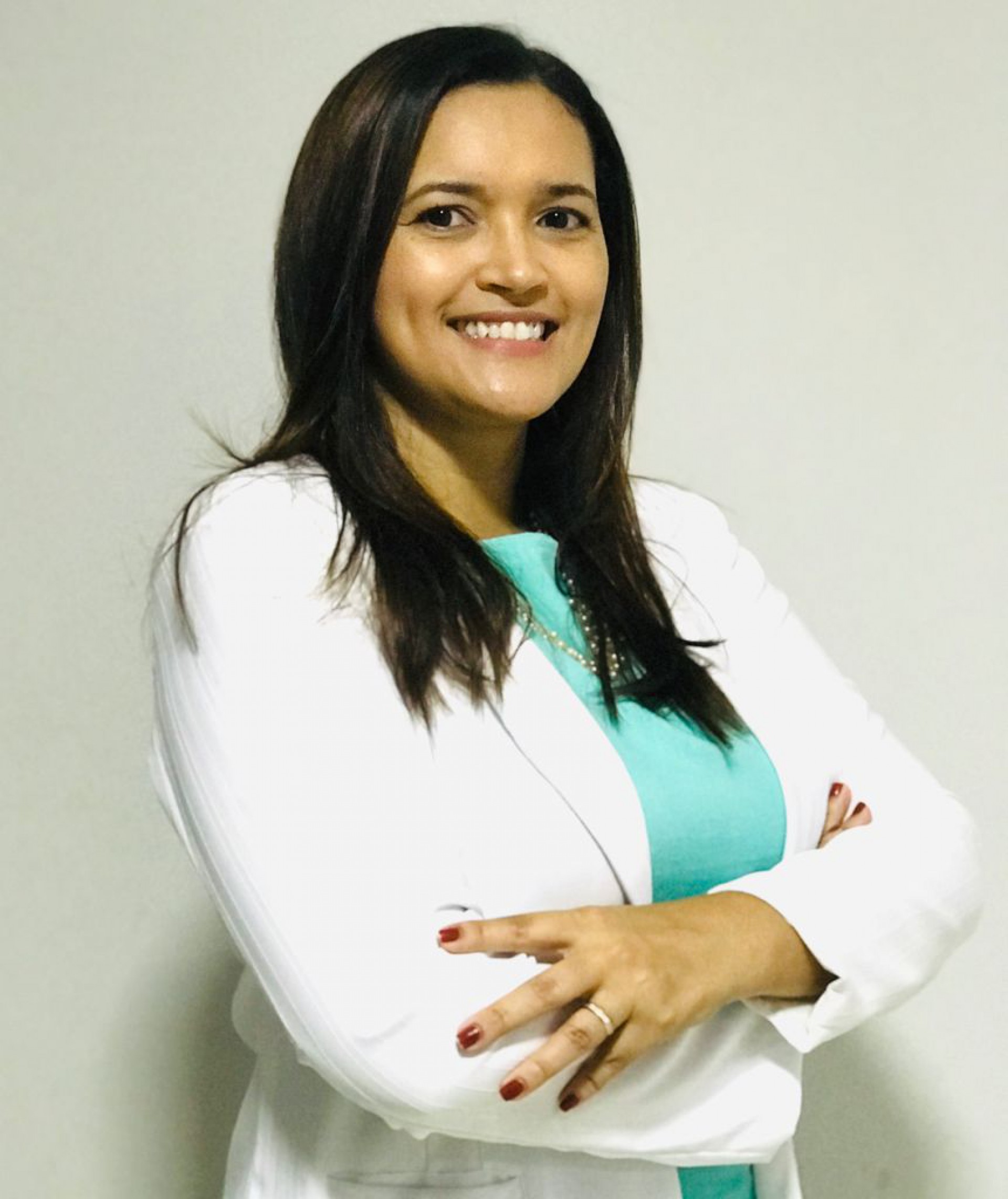 Cleane Ramos, diretora da Conforme Consultoria e mestra em Administração e Controladoria (UFC), especialista em Finanças e Custos, ministra aulas sobre ESG em Fortaleza (Foto: Divulgação )