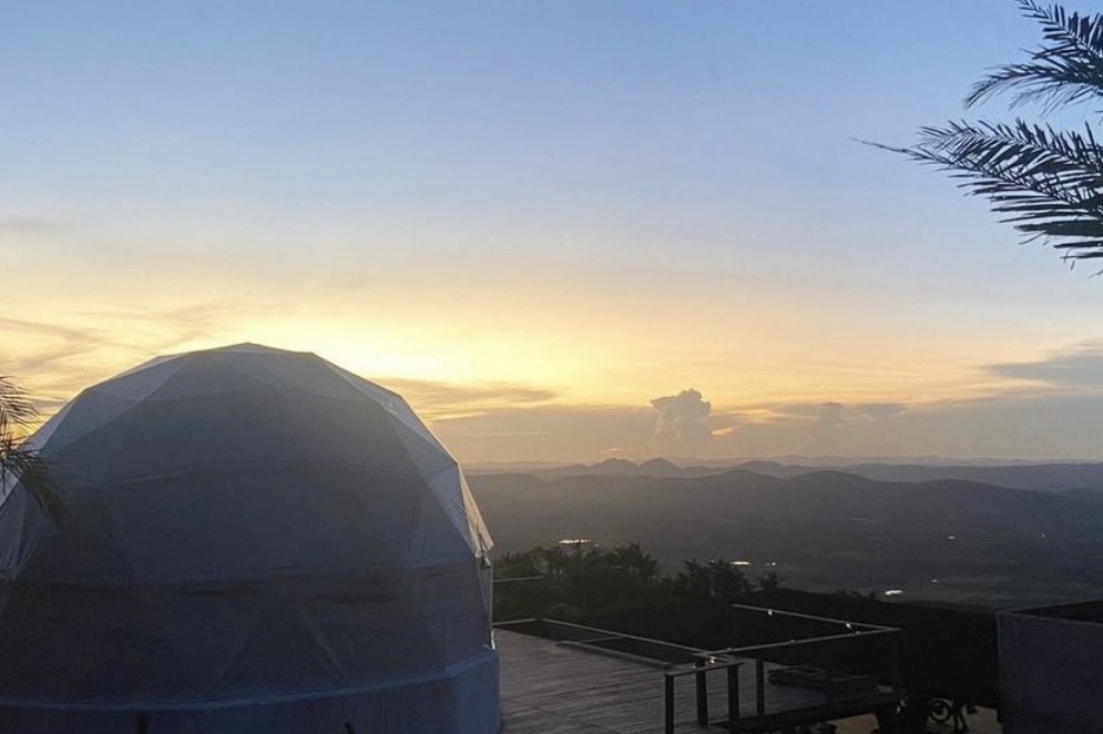 Foto de um dos quartos do Dom Luxury Glamping, em Quixadá(Foto: REPRODUÇÃO INSTAGRAM )