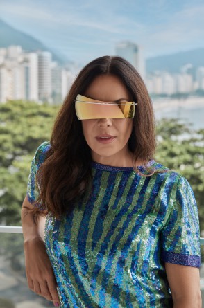  Carolina Ferraz é o rosto da nova coleção de óculos da Pierre Cardin(Foto: André Nicolau/ dIVULGAÇÃO )