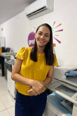 Vanessa dos Santos é empreendedora e tem dois filhos, o Vicente e a Olívia