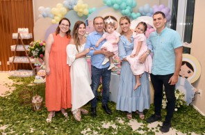 Natália, Marina, Carlos, Maria Gabriela, Luciana, Isabela e Gabriel (Foto: ARQUIVO PESSOAL)
