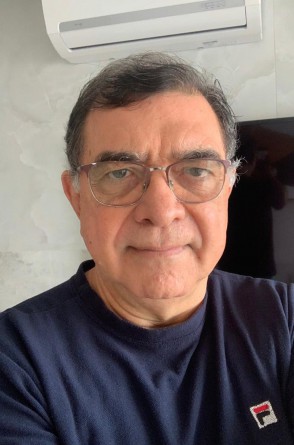 Tarcísio Matos, escritor, humorista, cronista do O POVO(Foto: Divulgação)