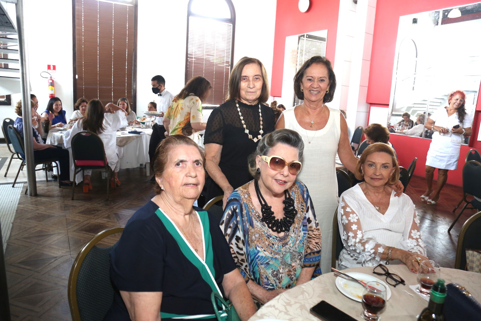 (Foto: João Filho Tavares/O POVO)Carlota Santos, Marilsa Pessoa, Edite Bringel, Deise Assis e Maria Amoreira