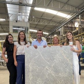 Isabel, Ticiana, Felipe, Ana Lúcia e Mariana Mota: bons números na Cerbrás(Foto: divulgação )