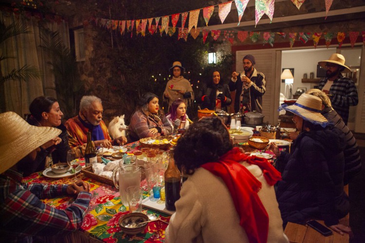 Série documental "Em Casa Com Os Gil" mostra a preparação de Gilberto Gil e de sua família para a turnê "Nós, a Gente"(Foto: Reprodução/Prime Video)