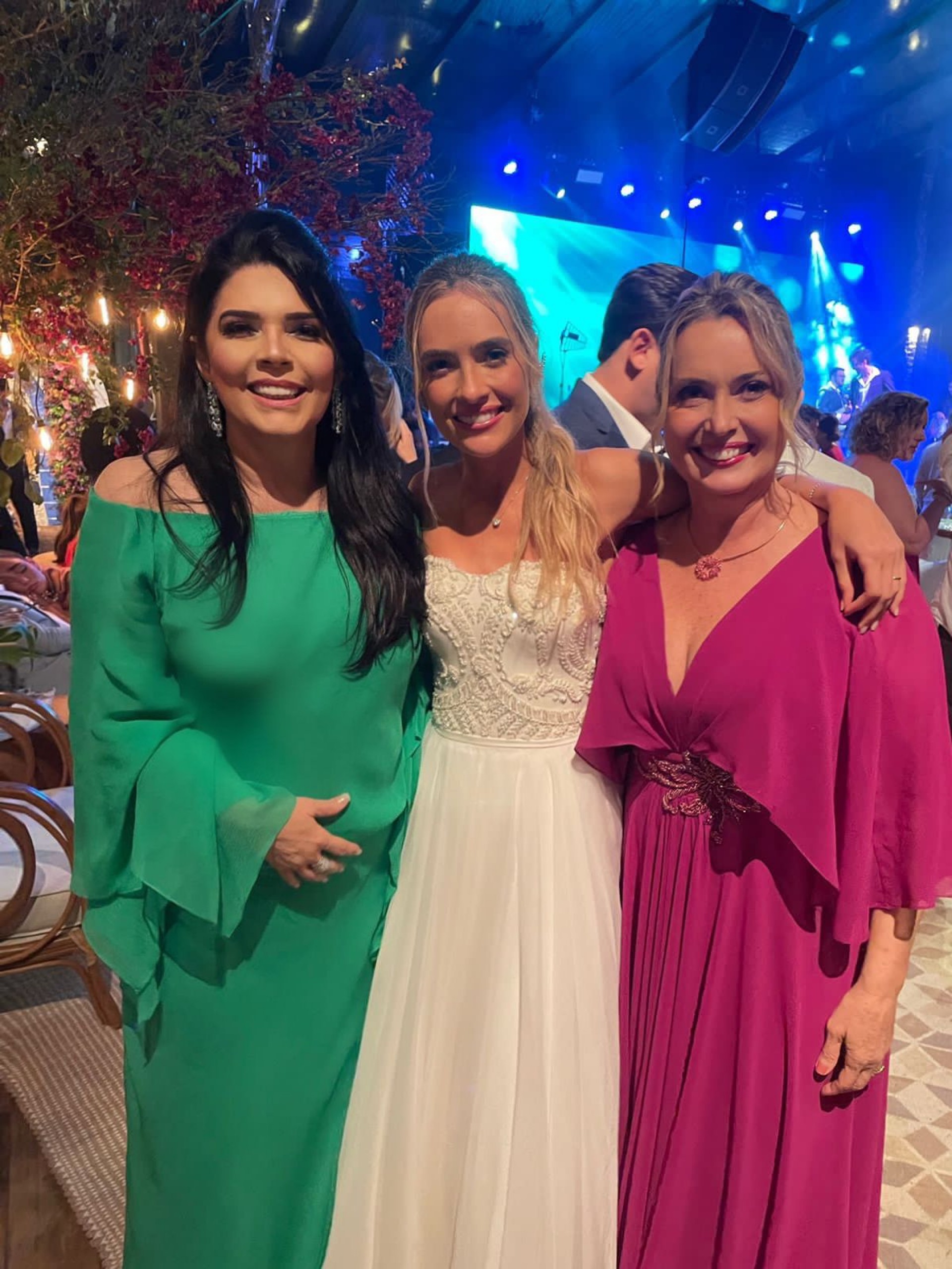 (Foto: Arquivo Pessoal)Sofia entre a amiga Sellene Câmara e sua mãe querida Celina