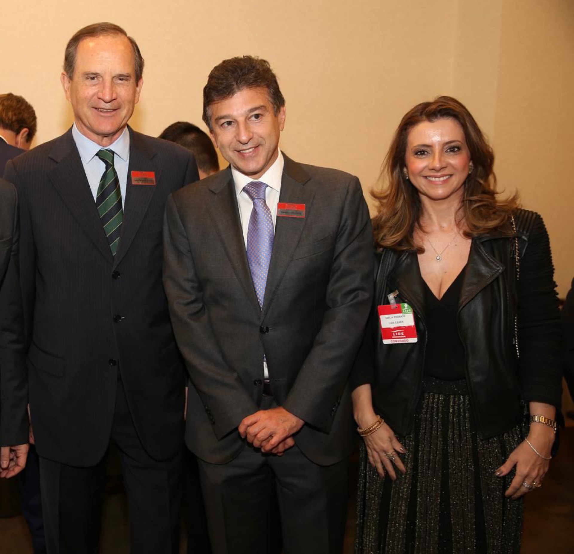 Emília Buarque na foto com o anfitrião do Fórum, ex-ministro Luiz Fernando Furlan, chairman do Lide Global (esq.) e com Cláudio Lottenberg , vice-chairman do Lide(Foto: Divulgação)