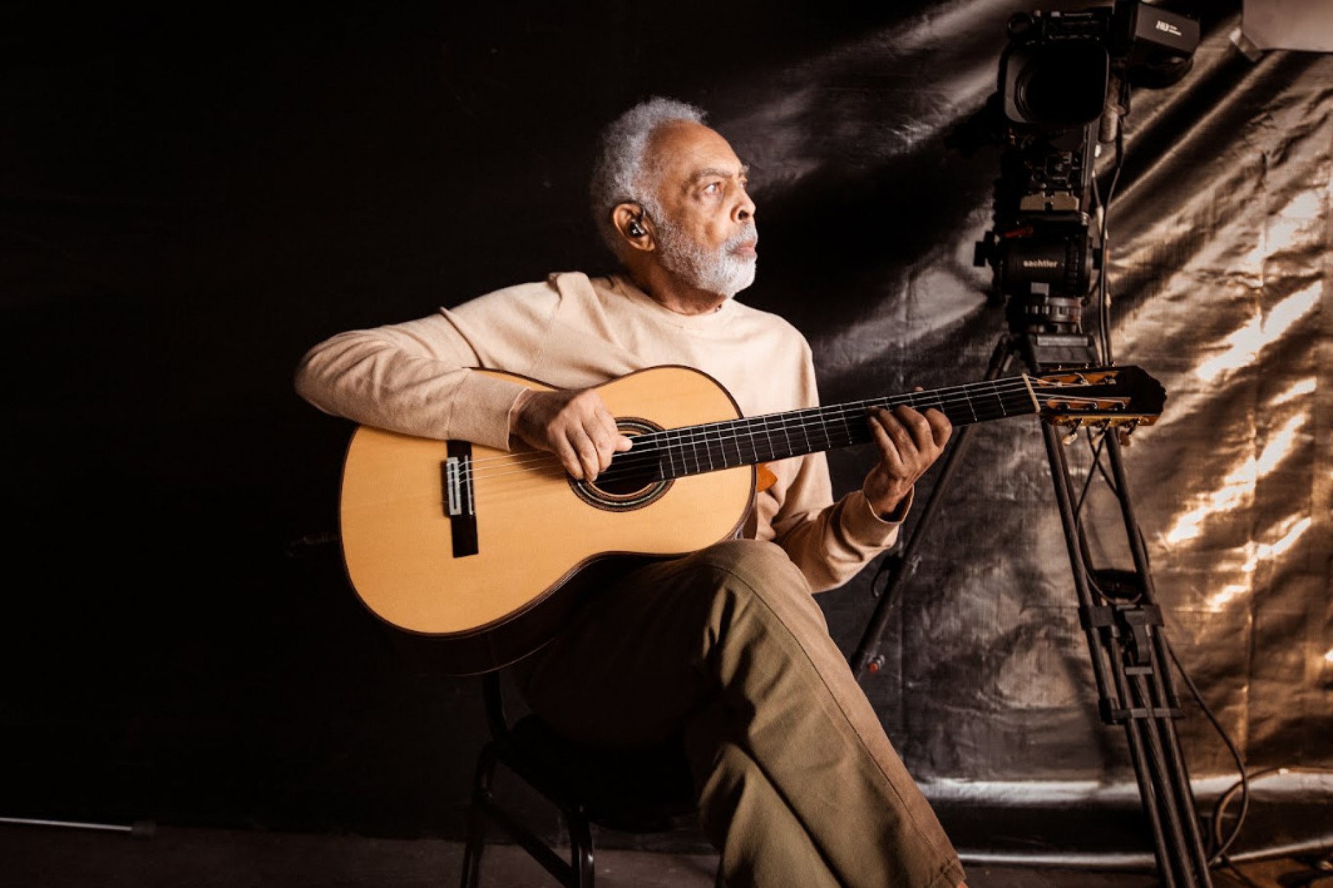 Gilberto Gil nos bastidores do MITA Festival em São Paulo em 2022. A imagem foi disponibilizada pelo Instituto Gilberto Gil na mostra digital 