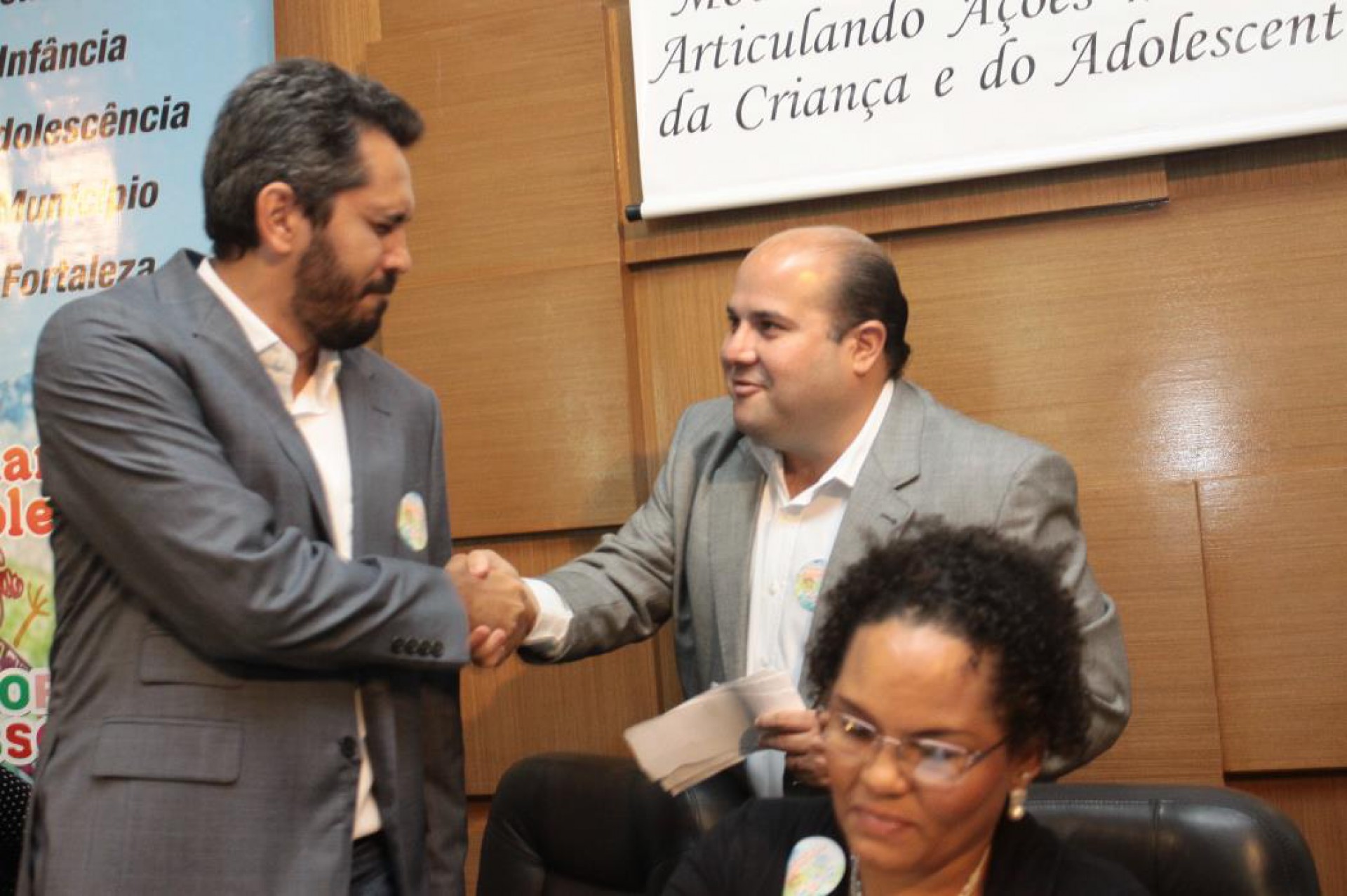 Elmano de Freitas e Roberto Cláudio em debate no segundo turno da eleição de 2012 (Foto: Mauro Melo, em 12/10/2012)