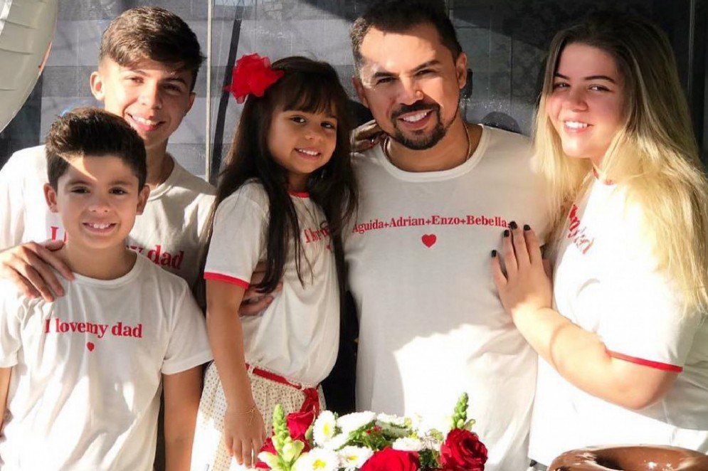 Xand é pai de quatro filhos: Adryan Alexandre, Isabella Temóteo, Águida Hadassa e Enzo Temóteo(Foto: Cervo pessoal)