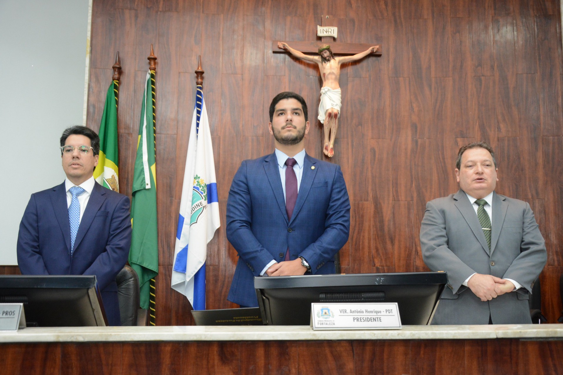 (Foto: Érika Fonseca/CMFor)Andrei Aguiar, vereador Pedro França e Desembargador Durval Vasconcelos