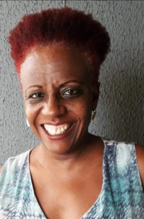 Vera Rodrigues é antropóloga, professora na Universidade da Integração Internacional da Lusofonia Afro-Brasileira (Unilab) e membra da Associação Brasileira de Pesquisadores Negros (ABPN)(Foto: Acervo pessoal)